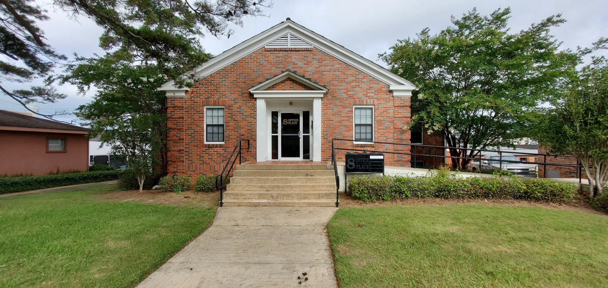 8 S Glenwood Ave, Luverne, AL for sale Primary Photo- Image 1 of 1