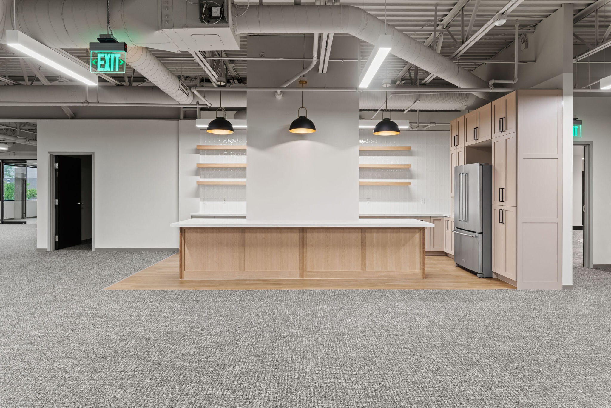 10542 S Jordan Gtwy, South Jordan, UT for lease Interior Photo- Image 1 of 5