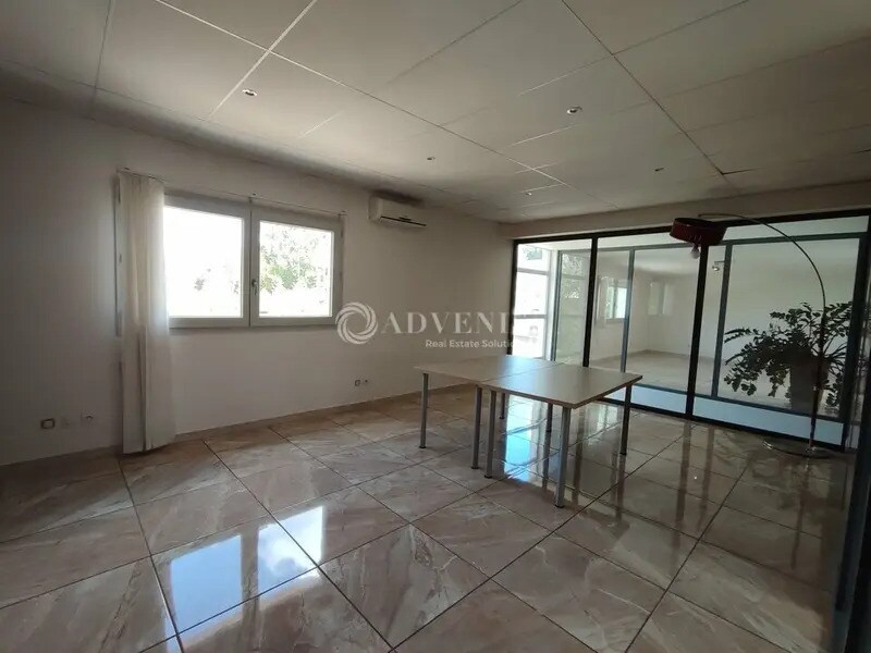 Office in Montpellier for lease Interior Photo- Image 1 of 5