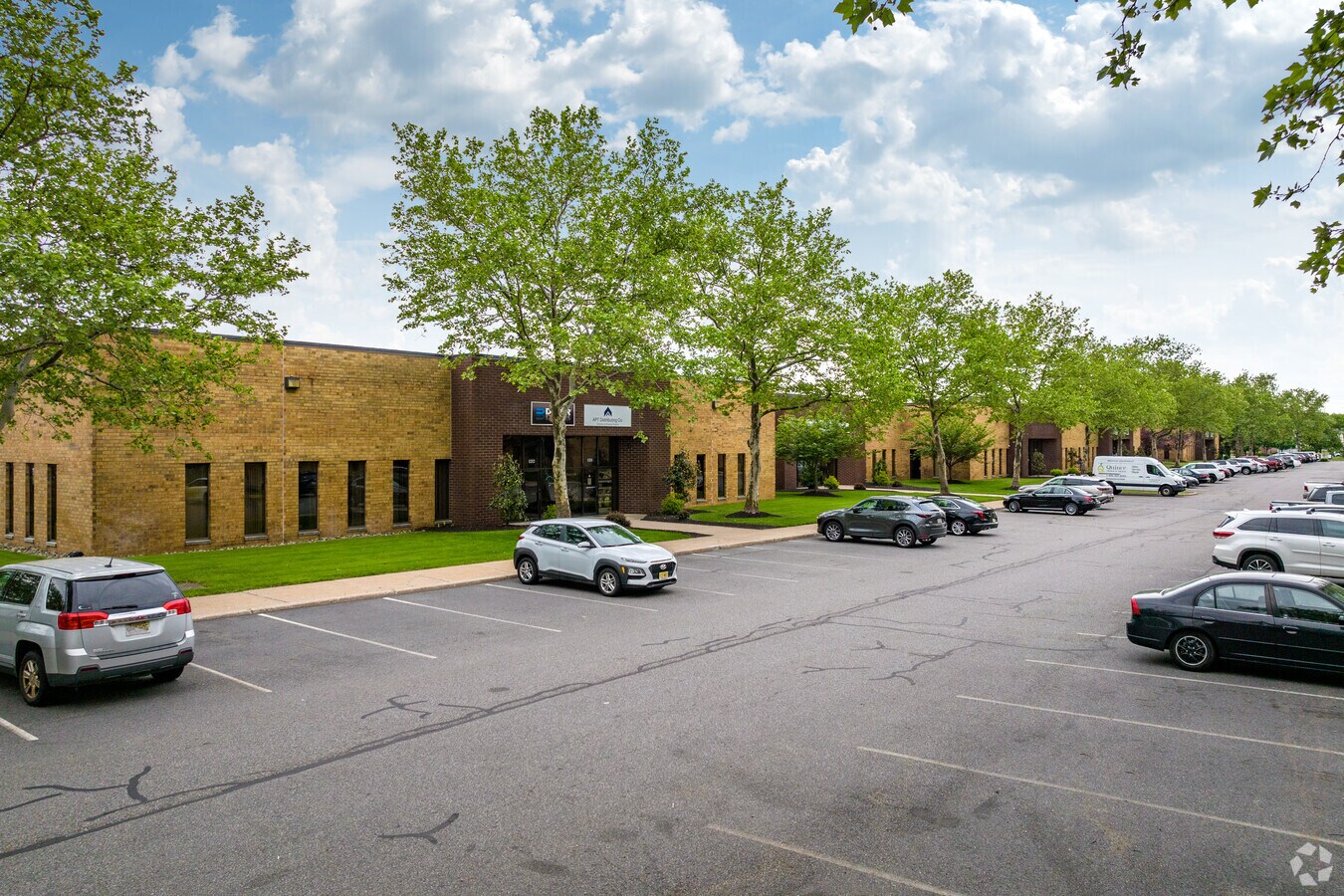 30 Chapin Rd, Pine Brook, NJ 07058