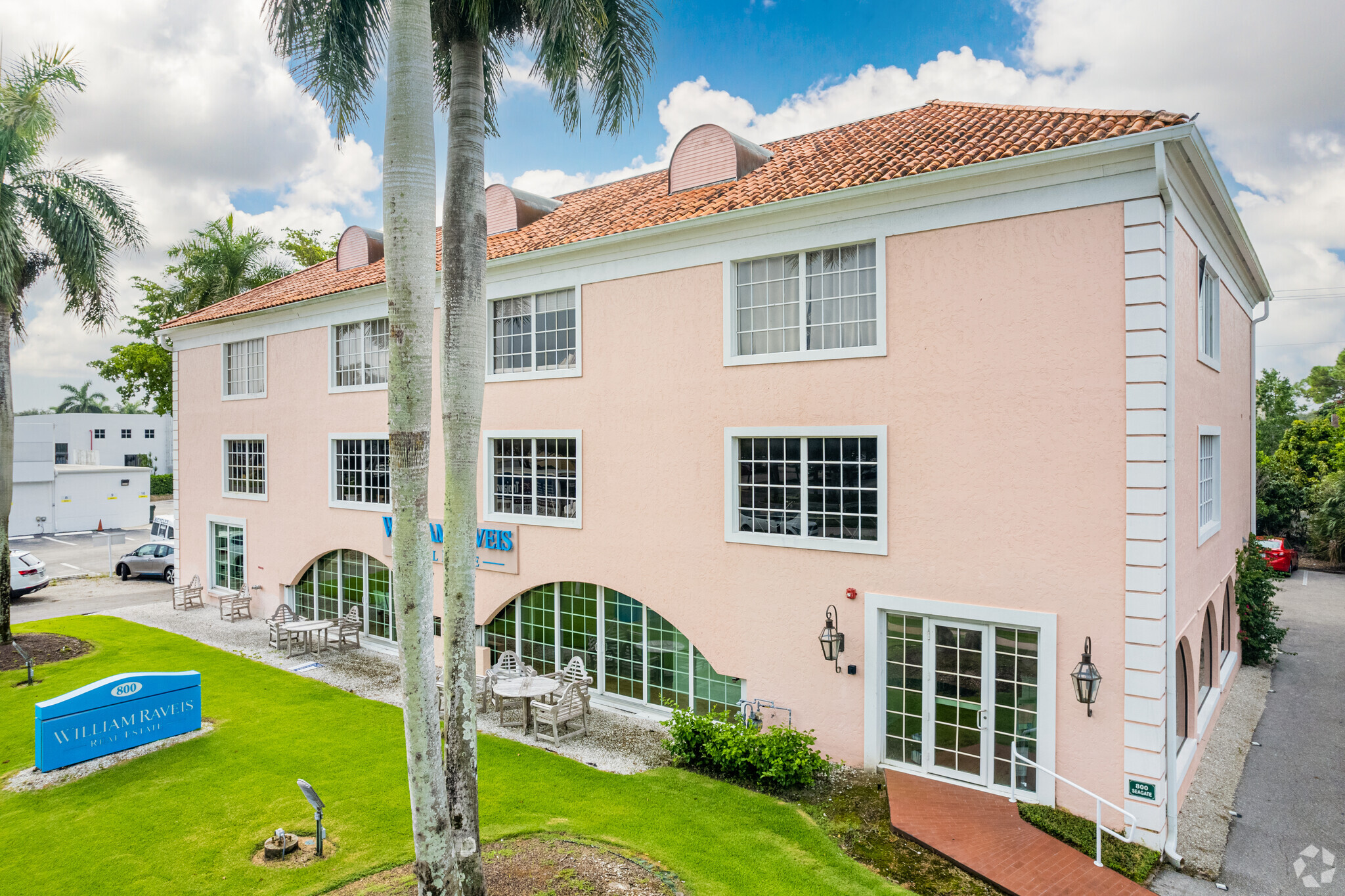 800 Seagate Dr, Naples, FL for sale Building Photo- Image 1 of 1