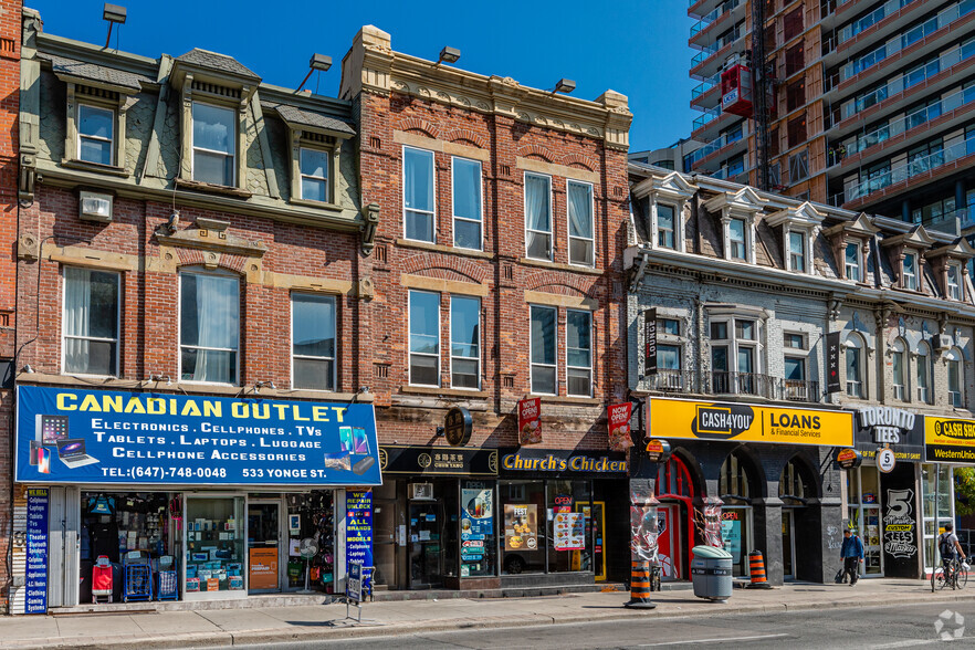 531 Yonge St, Toronto, ON for lease - Primary Photo - Image 1 of 4