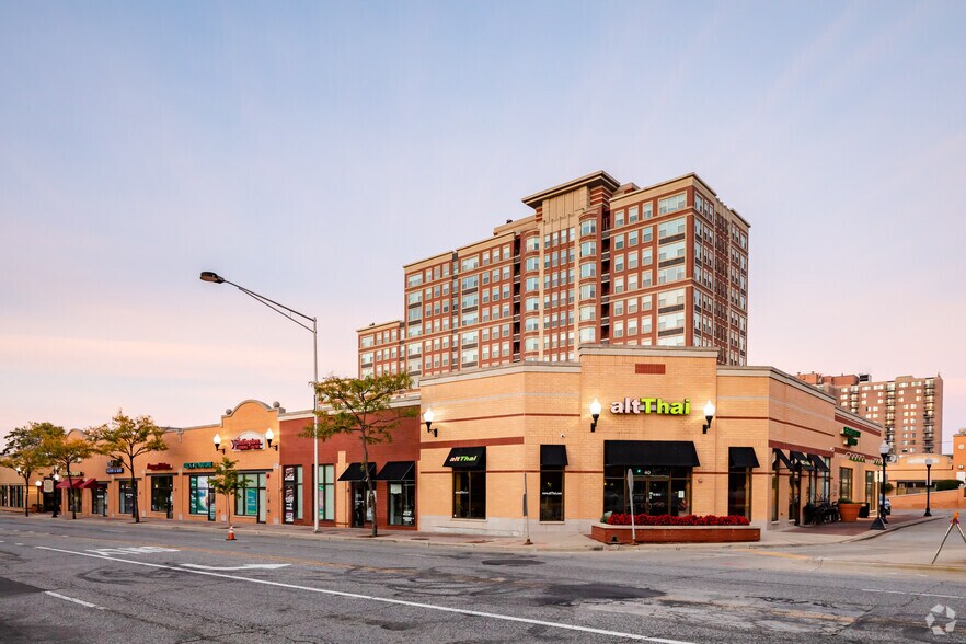 21 S Evergreen Ave, Arlington Heights, IL for lease - Building Photo - Image 3 of 8