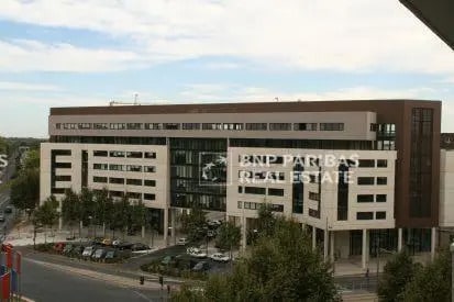 Office in Montpellier for lease - Building Photo - Image 3 of 12