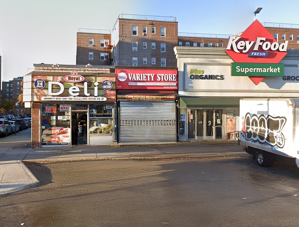 2022 Cropsey Ave, Brooklyn, NY for lease Primary Photo- Image 1 of 2