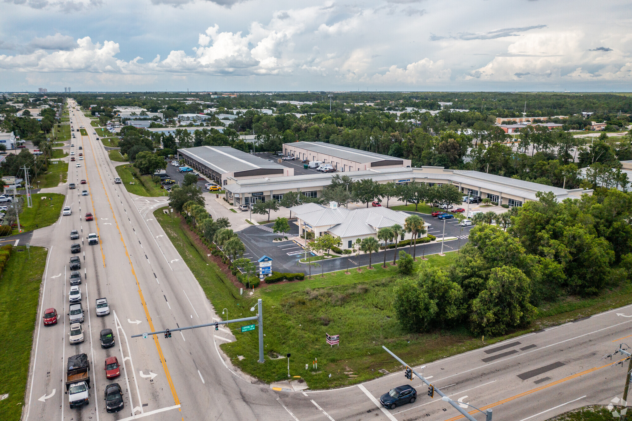 12195 Metro Pky, Fort Myers, FL 33966 - Capital Bank Building | LoopNet.com