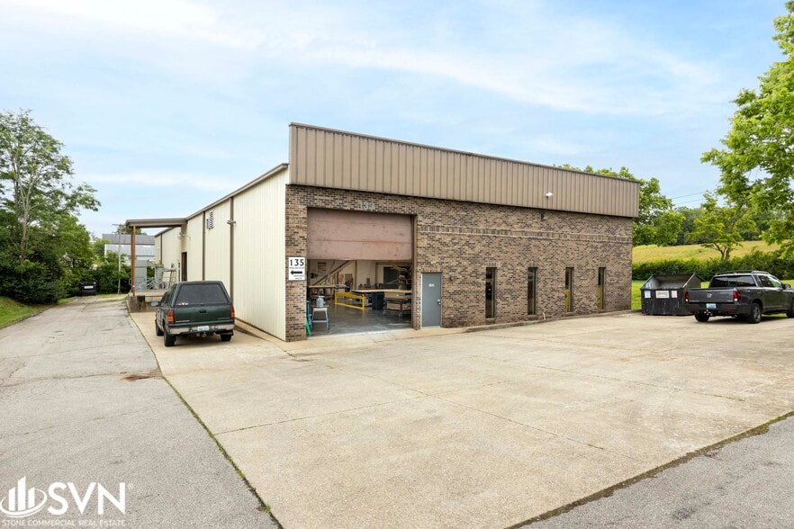 133 Macarthur Ct, Nicholasville, KY for lease - Building Photo - Image 1 of 24
