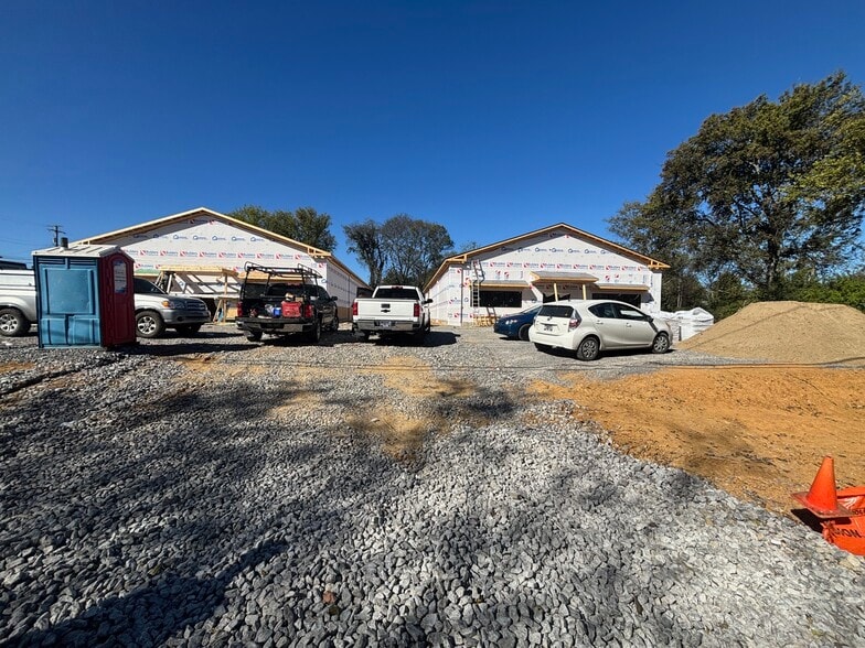 136 Shivel Dr, Hendersonville, TN for sale - Building Photo - Image 2 of 3