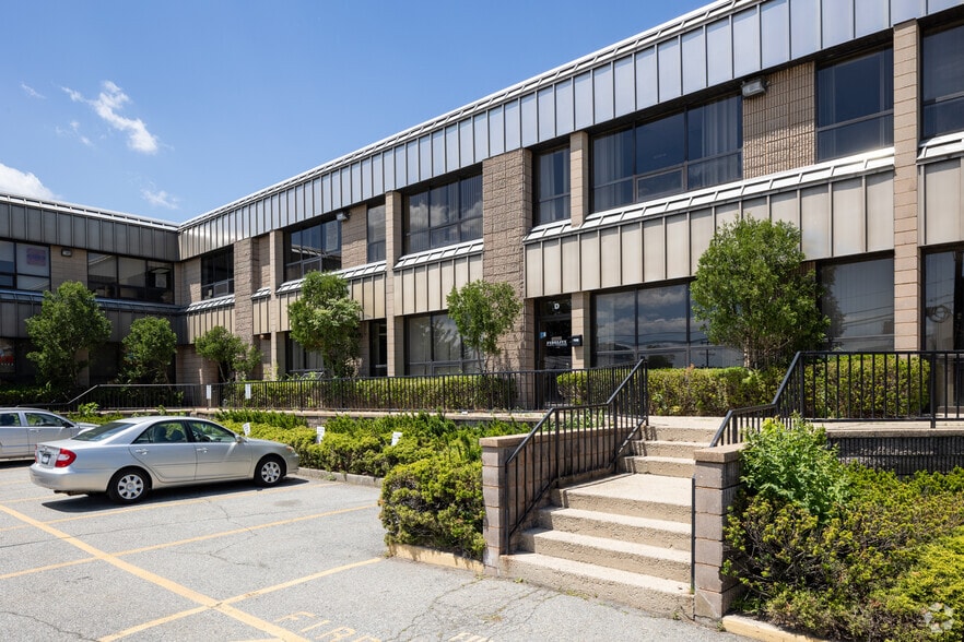 300 Route 17 S, Lodi, NJ for lease - Building Photo - Image 3 of 5