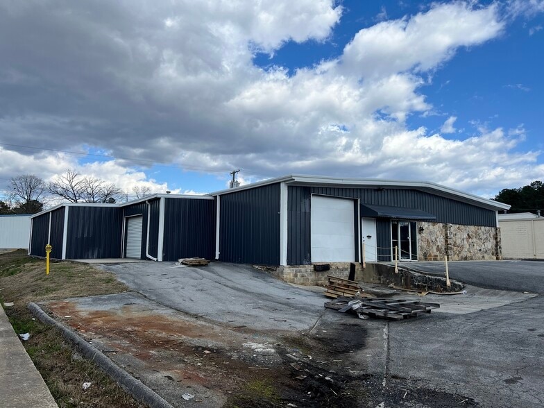 6125 Airways Blvd, Chattanooga, TN for lease - Building Photo - Image 2 of 11