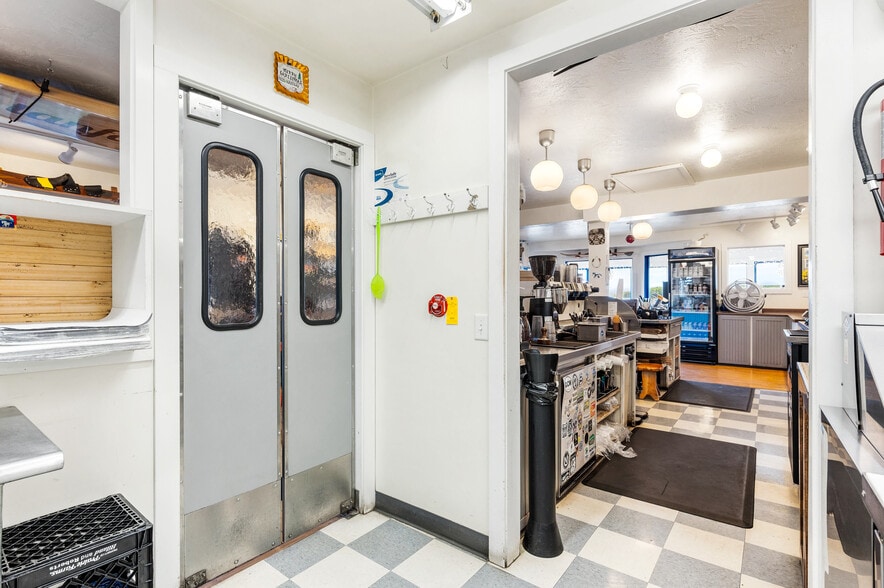 4113 Main St, Fish Creek, WI for sale - Building Photo - Image 2 of 128