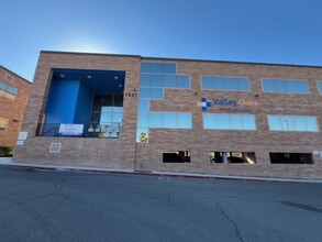 1321 S Rainbow Blvd, Las Vegas, NV for lease Building Photo- Image 1 of 12