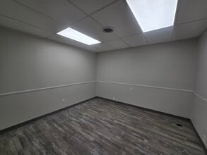 601 37th St S, Birmingham, AL for lease Interior Photo- Image 2 of 4