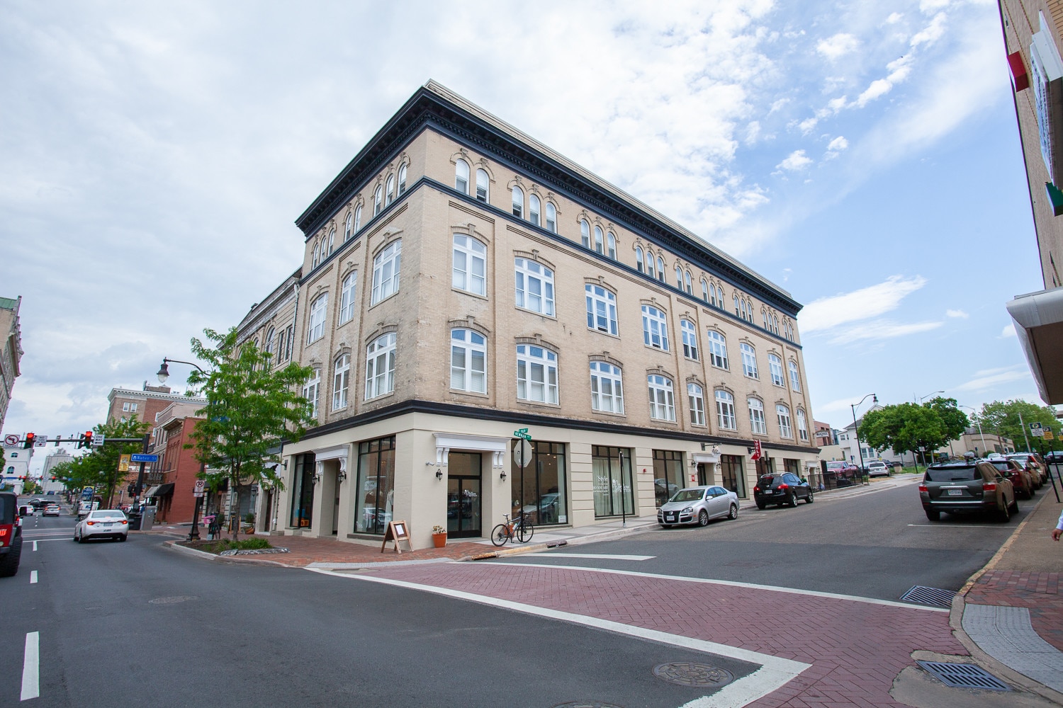 122 S Main St, Harrisonburg, VA for sale Building Photo- Image 1 of 1