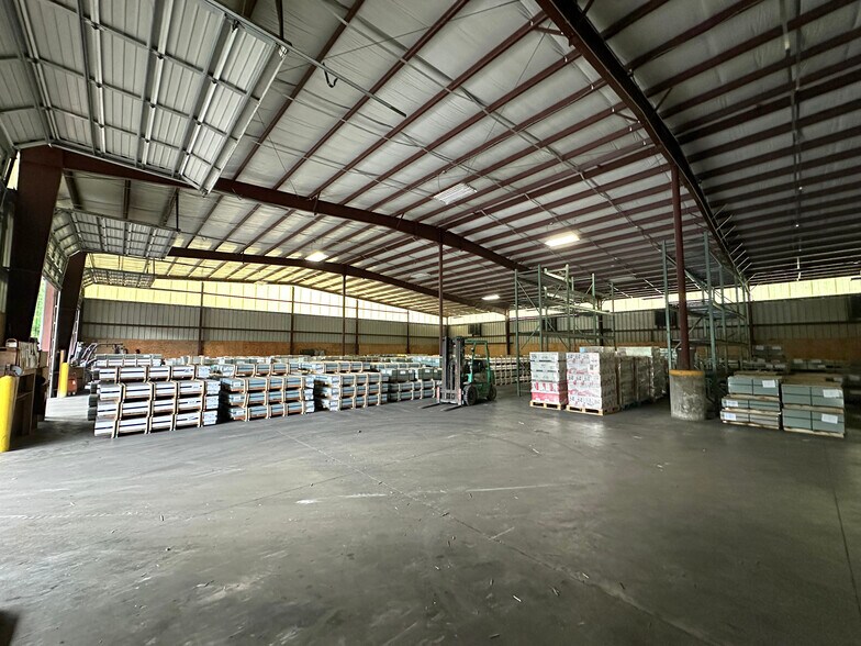 142 Nettles Industrial Blvd, Savannah, GA for lease - Interior Photo - Image 3 of 4