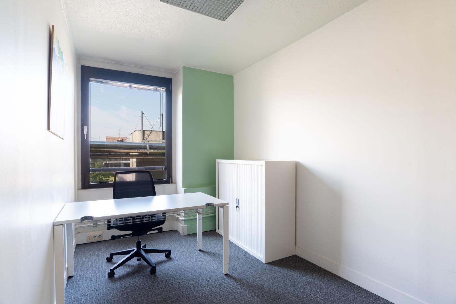 40 Rue Du Louvre, Paris for lease Interior Photo- Image 1 of 14