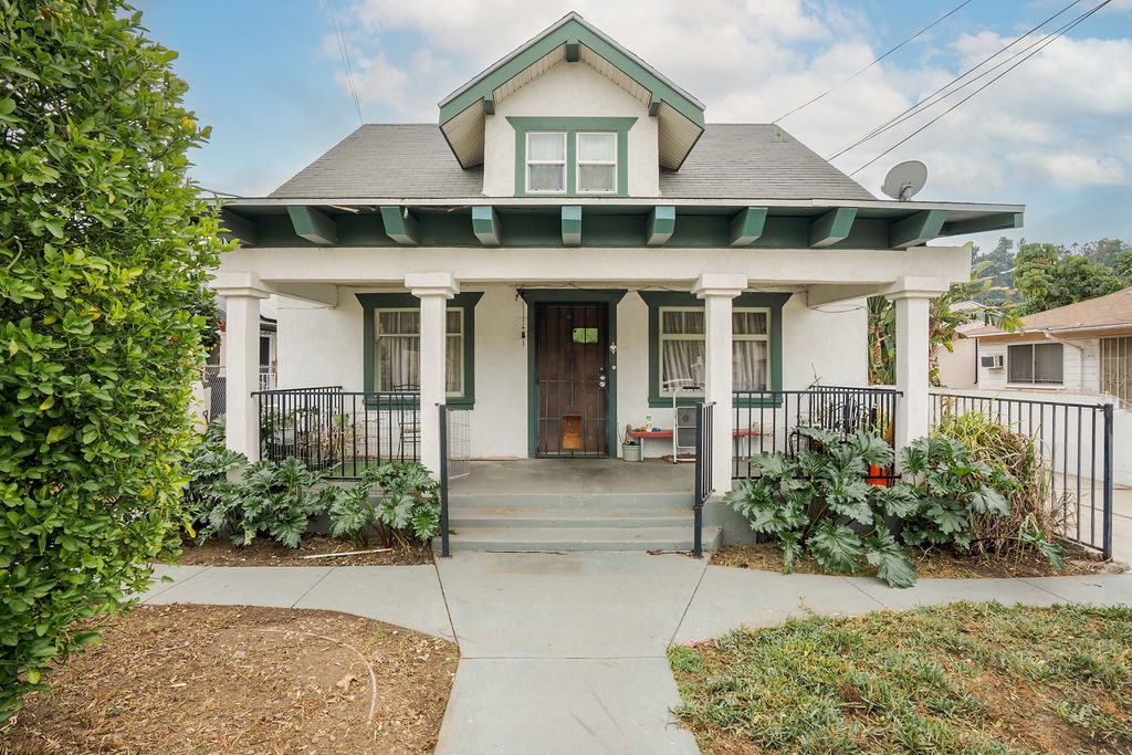 1334-1336 Yosemite Dr, Los Angeles, CA for sale Building Photo- Image 1 of 39