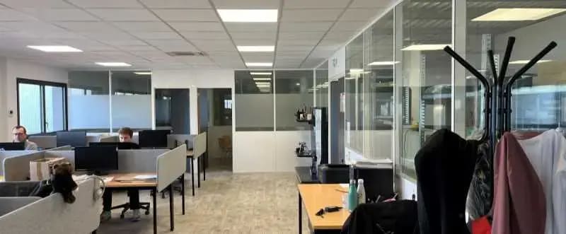 1623 Avenue Henri Schneider, Jonage for lease Interior Photo- Image 1 of 3