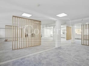 137 Rue De L'Universite, Paris for lease Building Photo- Image 2 of 7