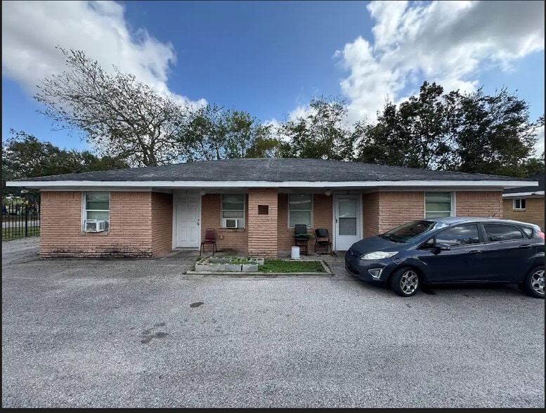 4921 Paula St, Houston, TX for sale - Primary Photo - Image 1 of 3