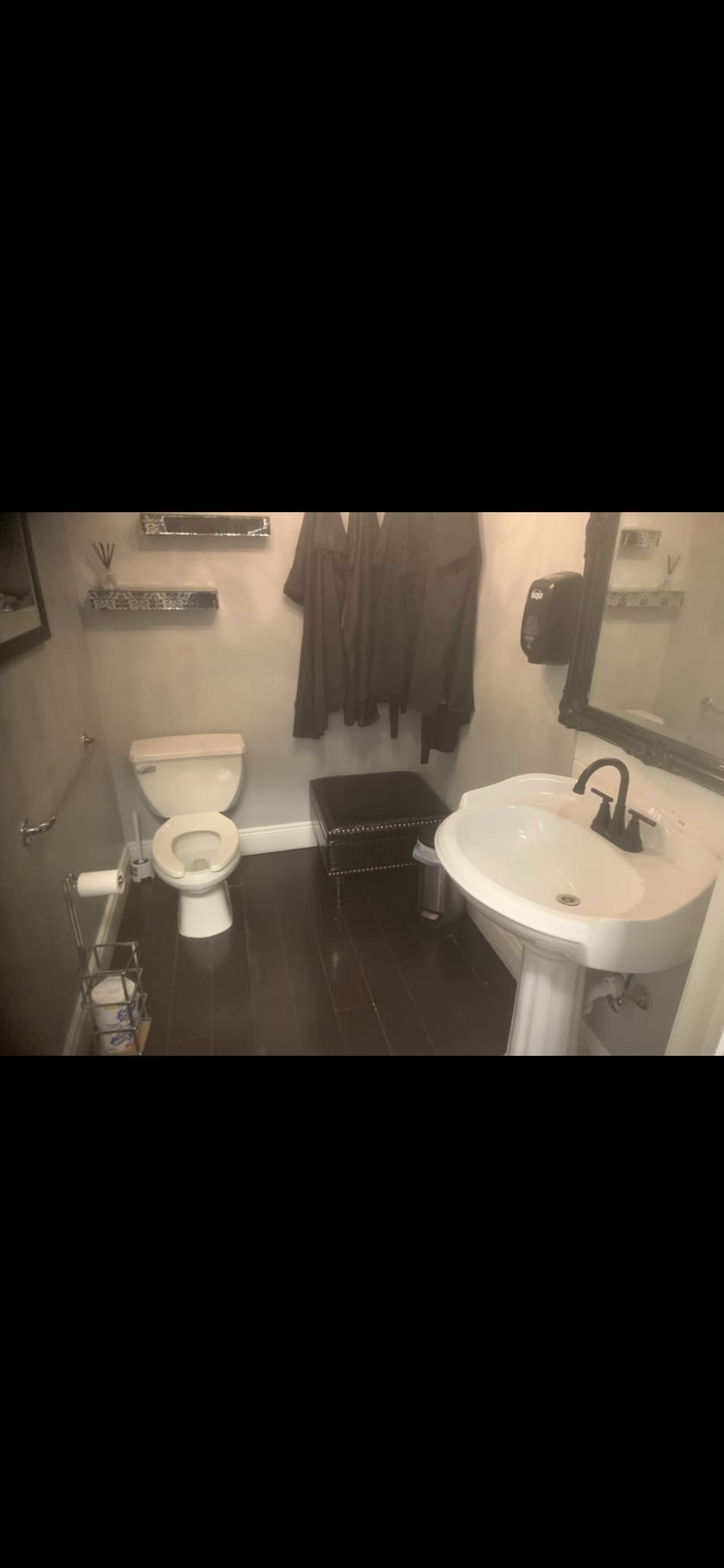 2405 Hamburg Tpke, Wayne, NJ for lease Interior Photo- Image 1 of 4