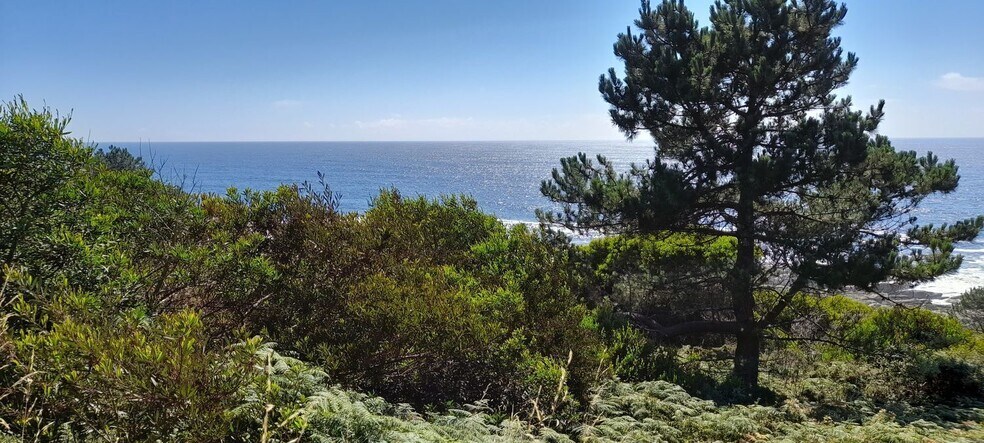 Land in Oia, Pontevedra for sale - Aerial - Image 2 of 13