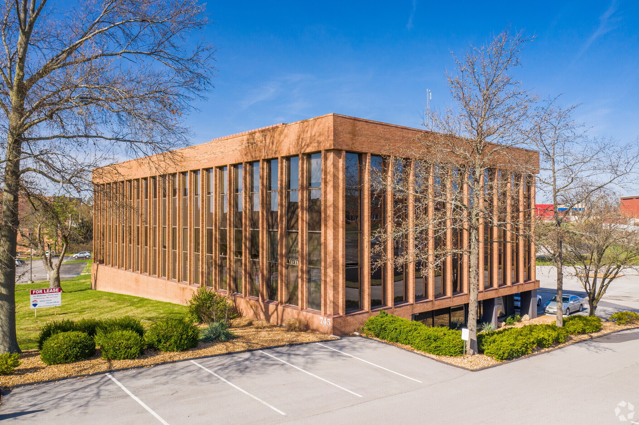 745 Craig Rd, Creve Coeur, MO for lease Building Photo- Image 1 of 3