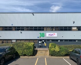 37-44 Potters Ln, Milton Keynes for lease Building Photo- Image 1 of 3