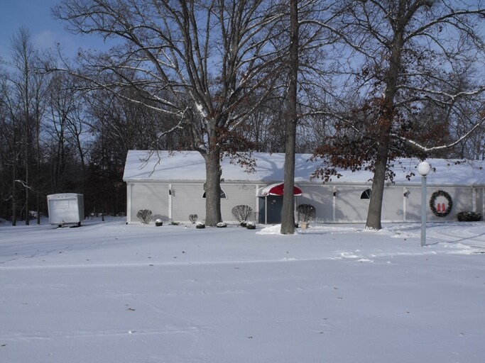 2005 N Wayne St, Angola, IN for sale - Primary Photo - Image 1 of 1