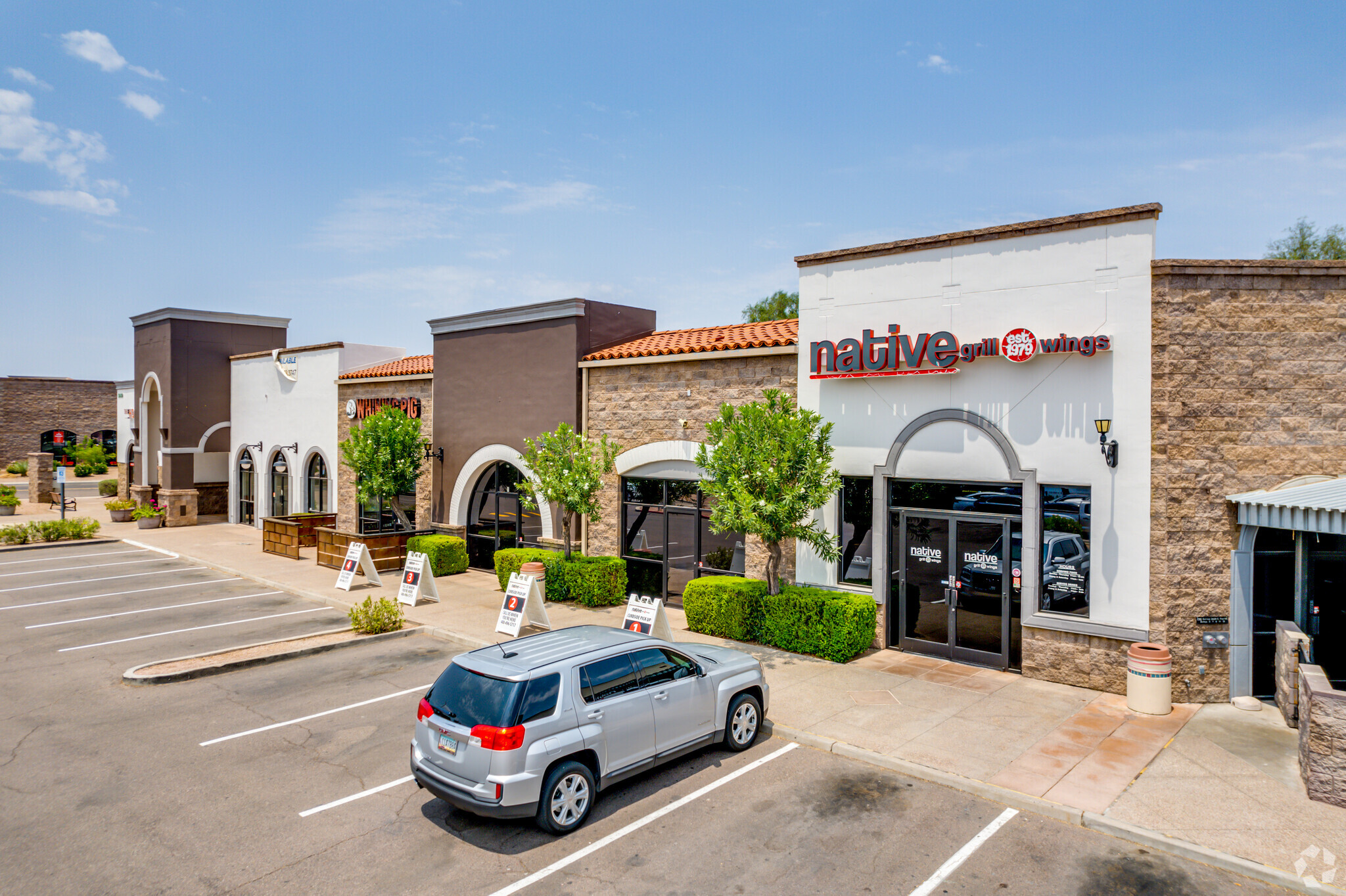 N 48th St, Phoenix, AZ for lease Building Photo- Image 1 of 38