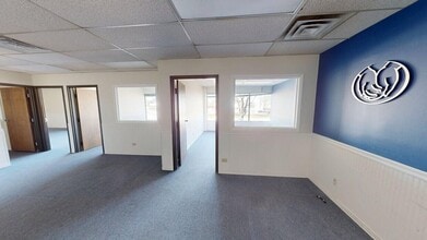 805-815 E Rand Rd, Arlington Heights, IL for lease Interior Photo- Image 2 of 7