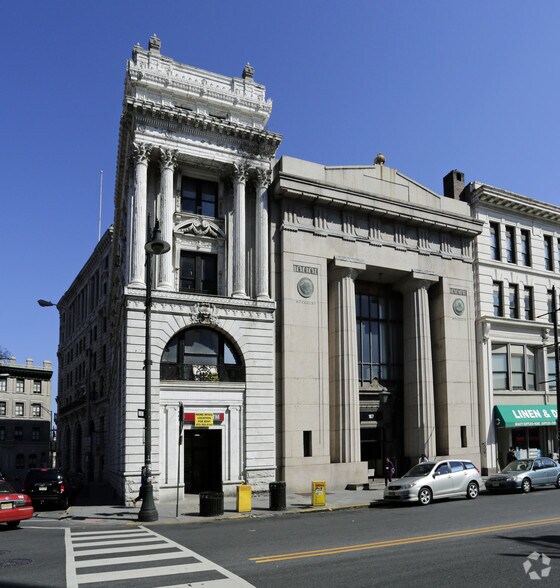 167-169 Market St, Paterson, NJ for sale - Primary Photo - Image 1 of 1