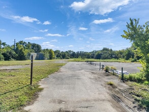 2109 Cullen Blvd, Pearland, TX for lease Other- Image 1 of 3