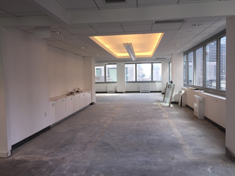 575 Madison Ave, New York, NY for sale - Building Photo - Image 1 of 1