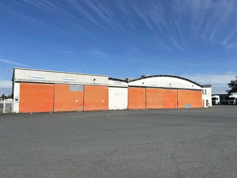 Flex in Vallet for lease - Building Photo - Image 3 of 8