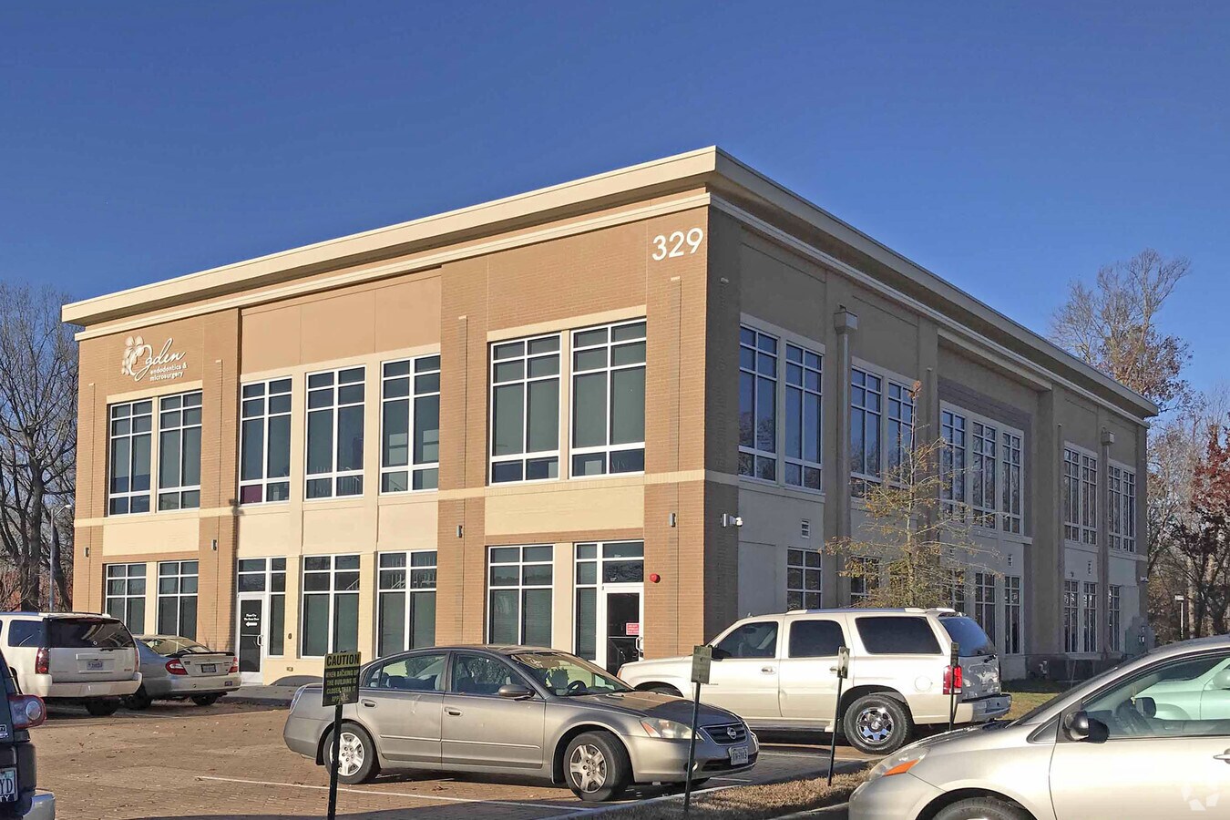 329 Edwin Dr, Virginia Beach, VA 23462