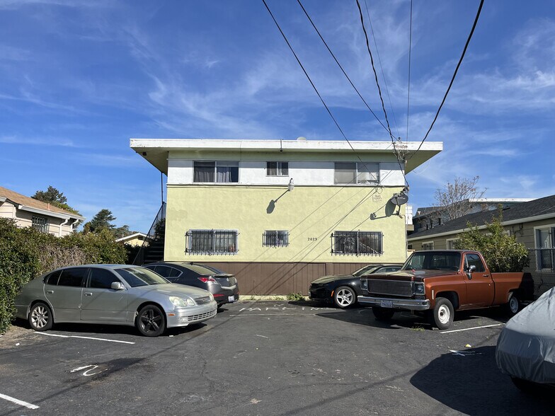 2023 80th Ave, Oakland, CA 94621