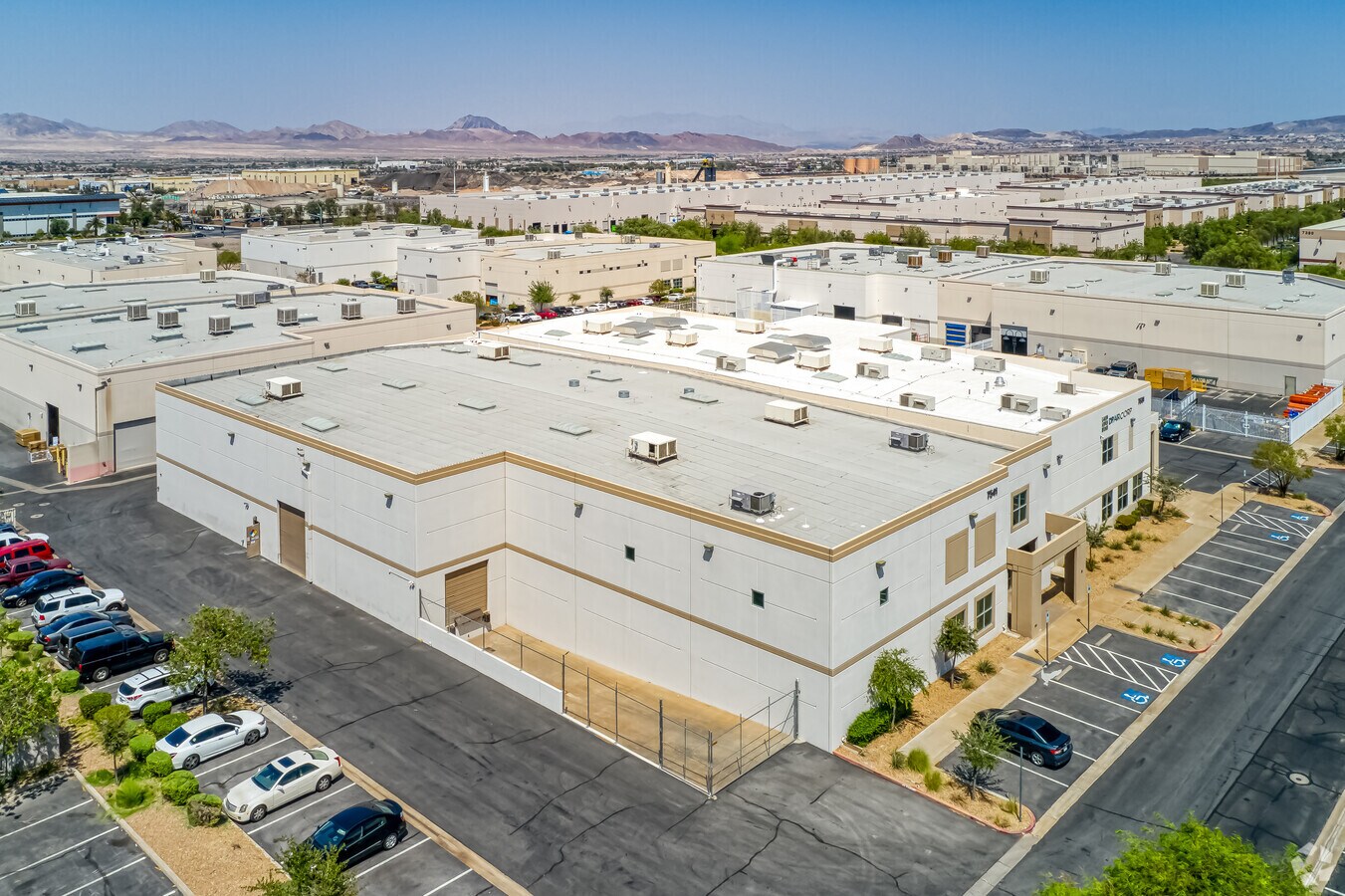 7541 Eastgate Rd, Henderson, NV 89011