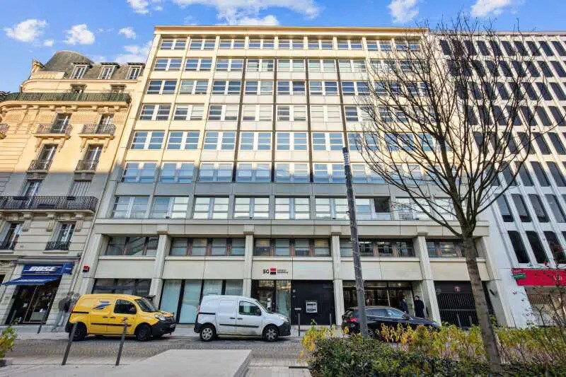 122 Avenue Charles De Gaulle, Neuilly-sur-Seine for lease Building Photo- Image 1 of 3