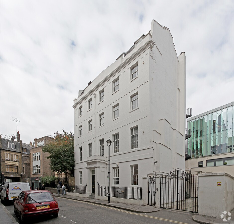 1415 St, London, W1D 4AP