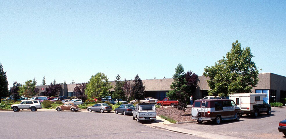 10151 Croydon Way, Sacramento, CA for lease - Building Photo - Image 2 of 16