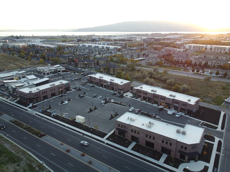 312 S 2000 W, Pleasant Grove, UT for lease - Building Photo - Image 2 of 13