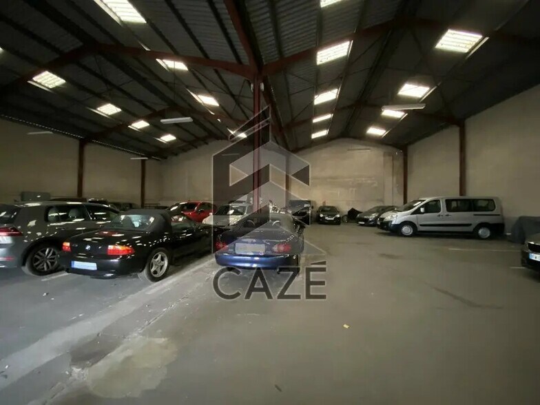 Industrial in Bordeaux for sale - Building Photo - Image 3 of 5
