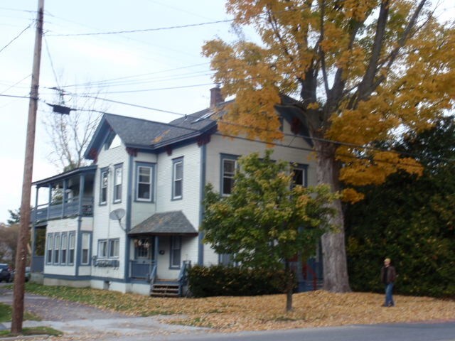 91 Crescent St, Rutland, VT for sale - Primary Photo - Image 1 of 1