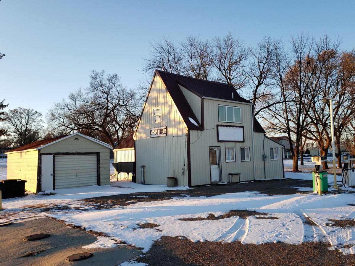 1751 MN274, Wood Lake, MN 56297