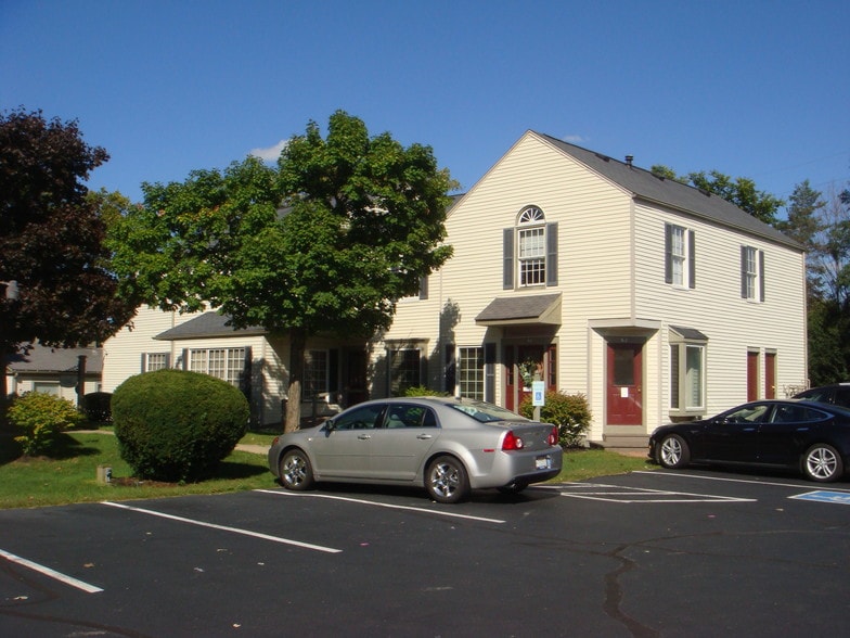 46 Ravenna St, Hudson, OH for lease - Primary Photo - Image 1 of 3