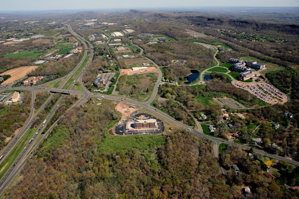 2 Research Pky, Wallingford, CT for sale Primary Photo- Image 1 of 1