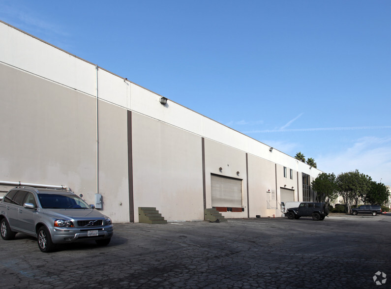 8660 Hayden Pl, Culver City, CA for lease - Building Photo - Image 3 of 4