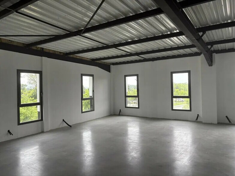 Office in MARCY-L'ETOILE for lease - Building Photo - Image 3 of 8