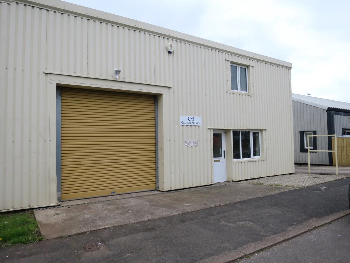 2B Burke Rd, Totnes for lease Primary Photo- Image 1 of 2